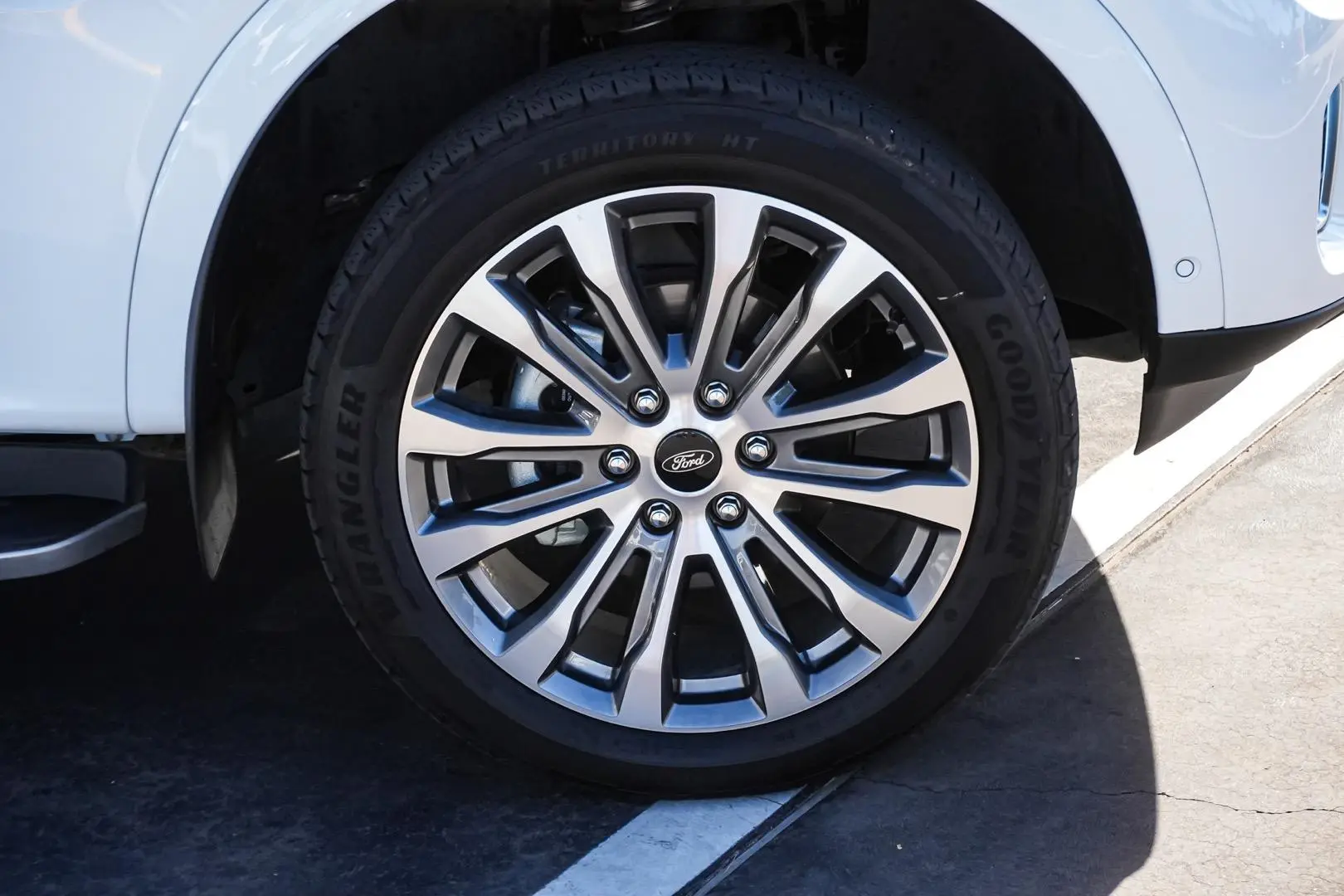 2024 Ford Everest Gallery Image 16