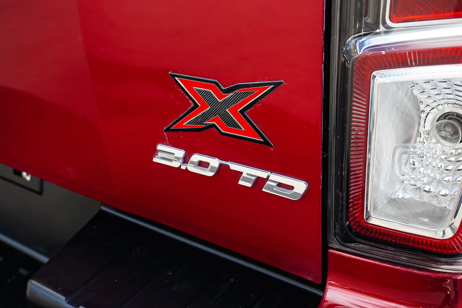 2021 Isuzu D-MAX Gallery Image 14