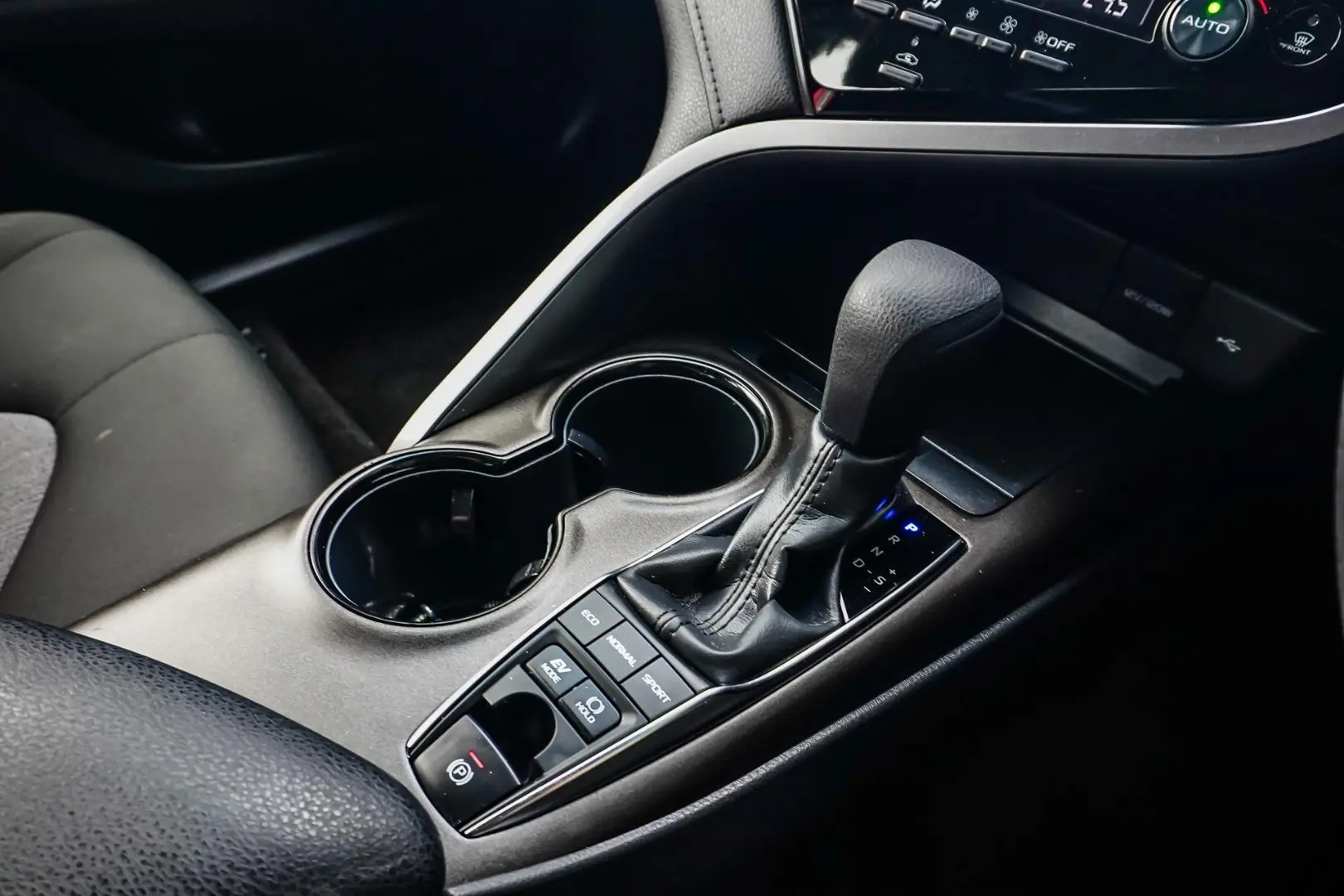 2023 Toyota Camry Gallery Image 18