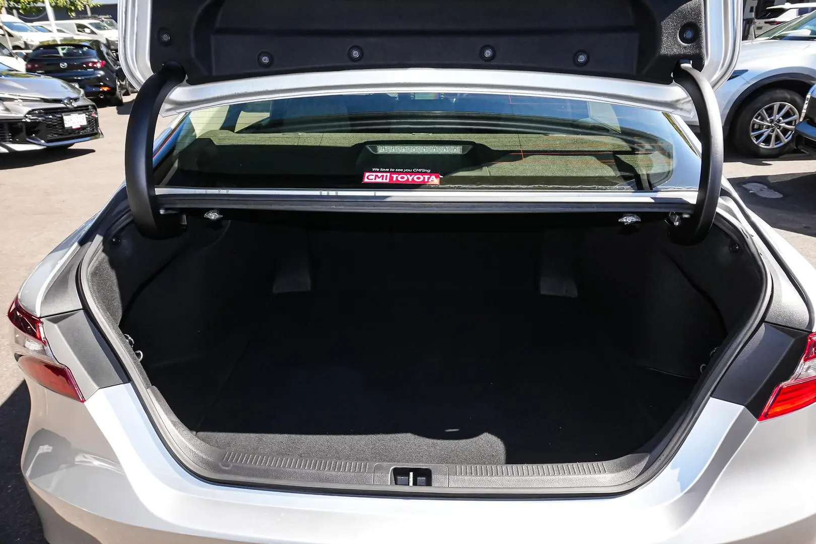 2021 Toyota Camry Gallery Image 13