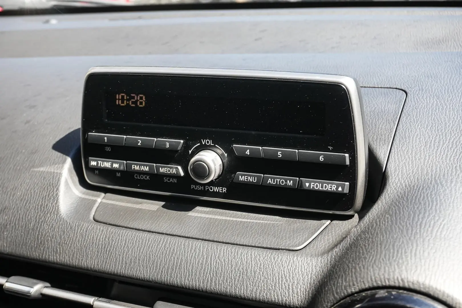 2014 Mazda 2 Gallery Image 20