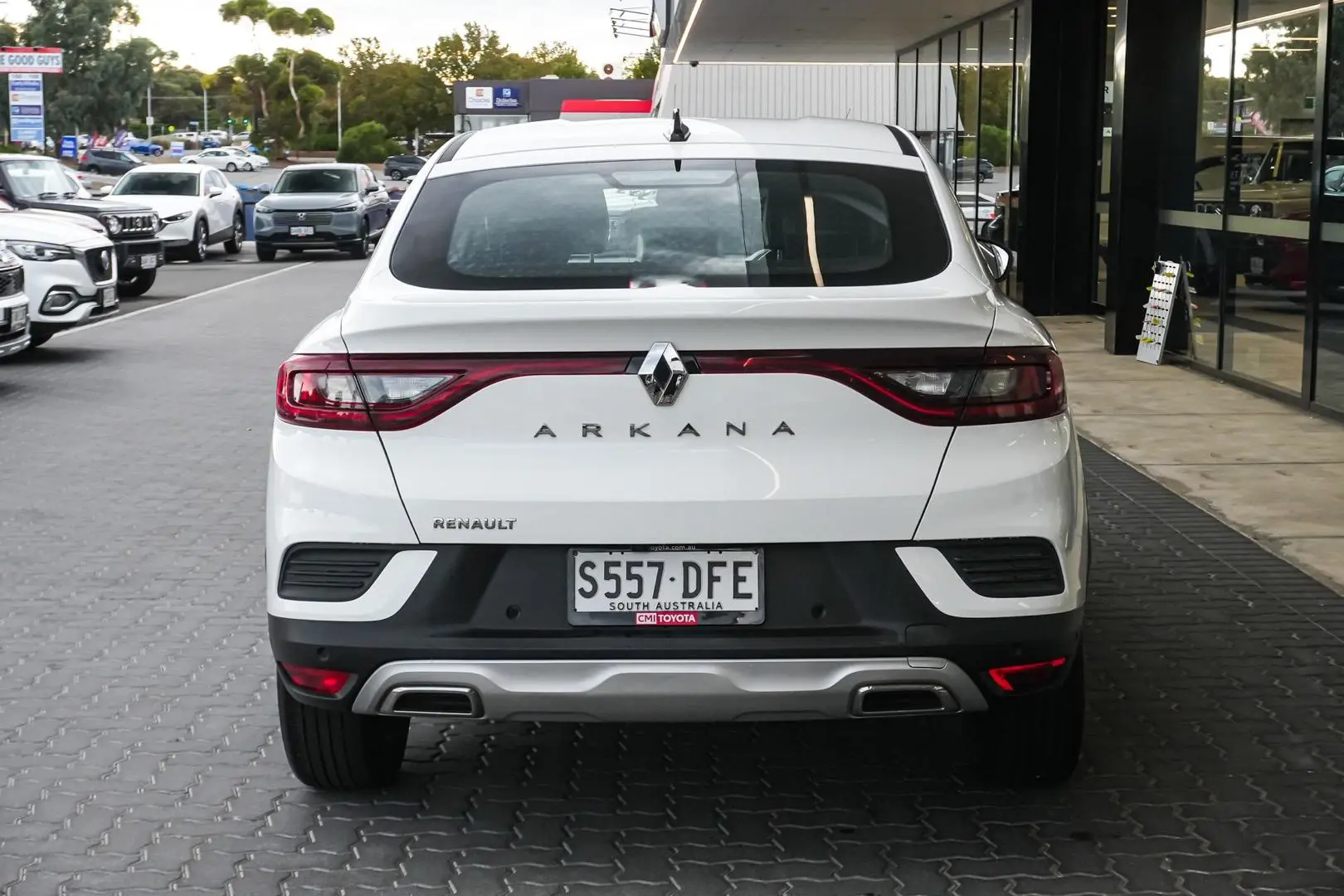 2023 Renault Arkana Gallery Image 6