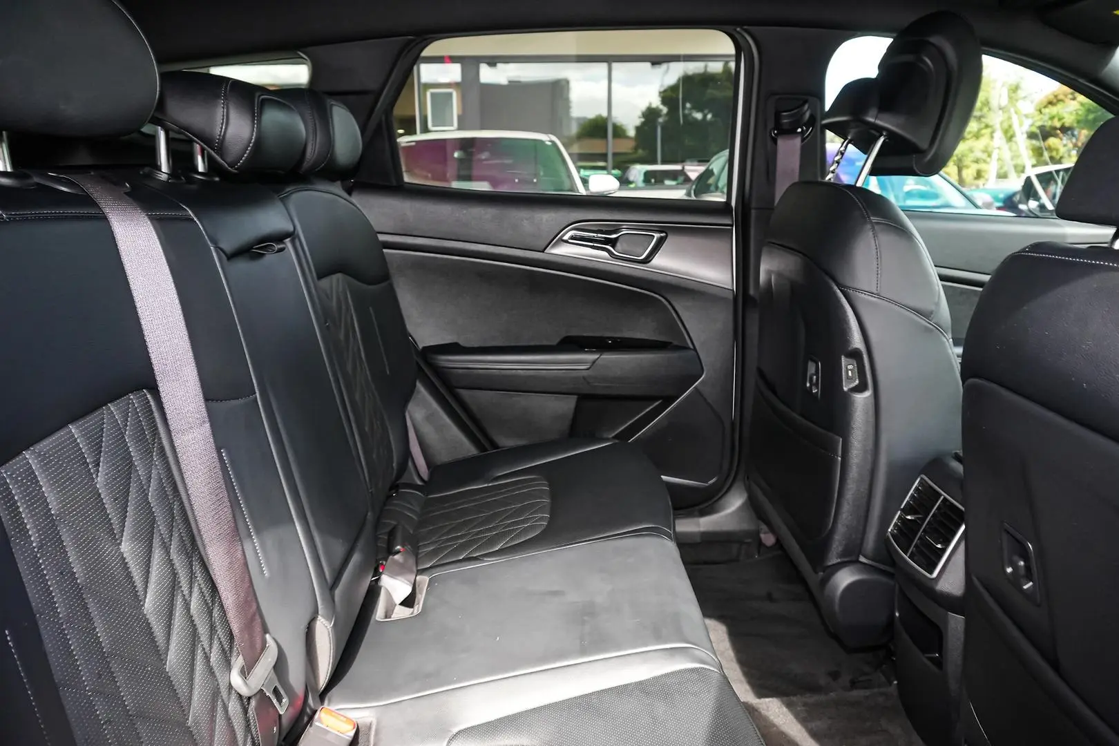 2023 Kia Sportage Gallery Image 9