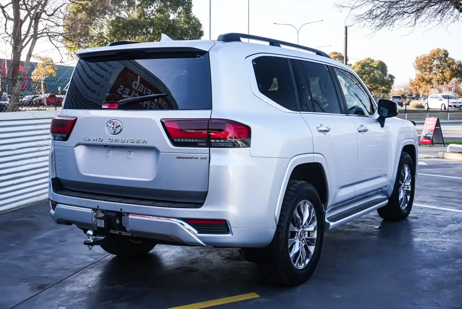 2022 Toyota Landcruiser Gallery Image 3