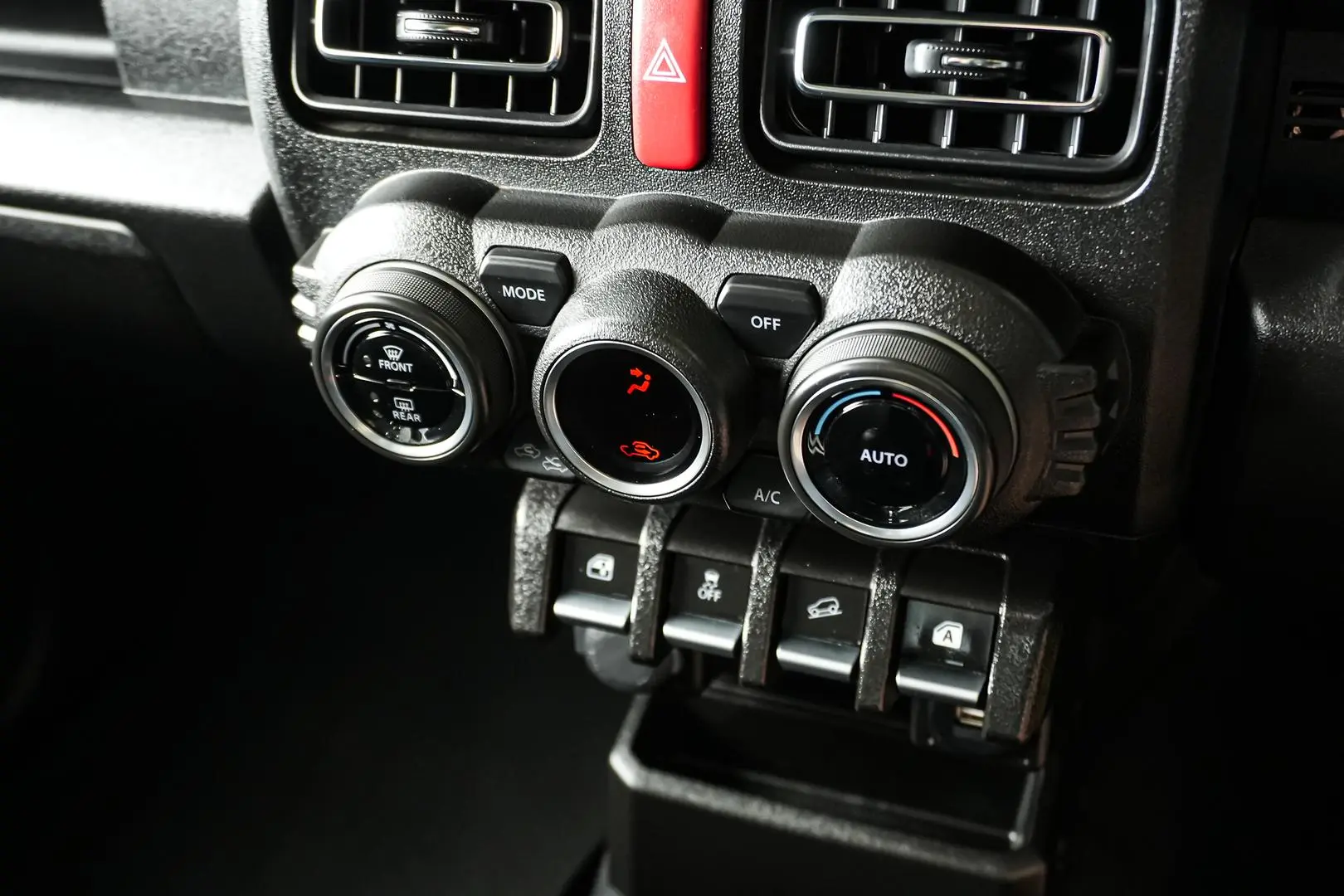 2024 Suzuki Jimny Gallery Image 22