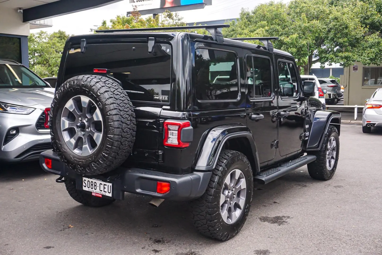 2020 Jeep Wrangler Gallery Image 2