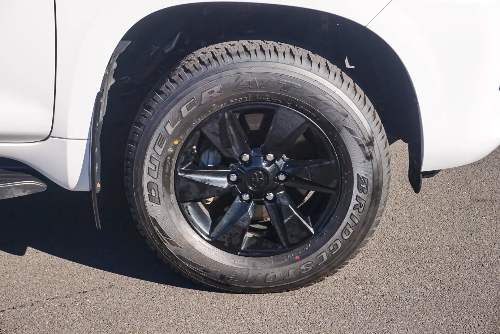 2019 Toyota Landcruiser Prado Gallery Image 14