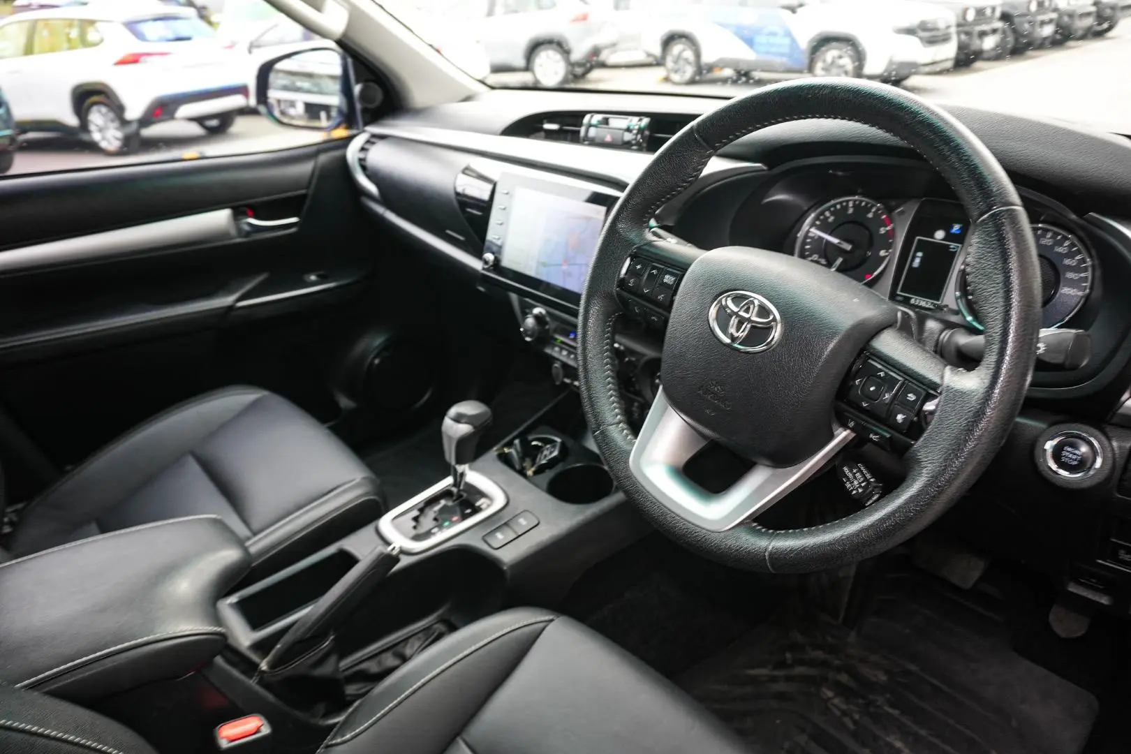 2022 Toyota Hilux Gallery Image 7