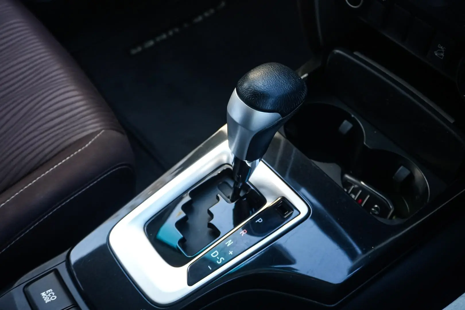2020 Toyota Fortuner Gallery Image 16