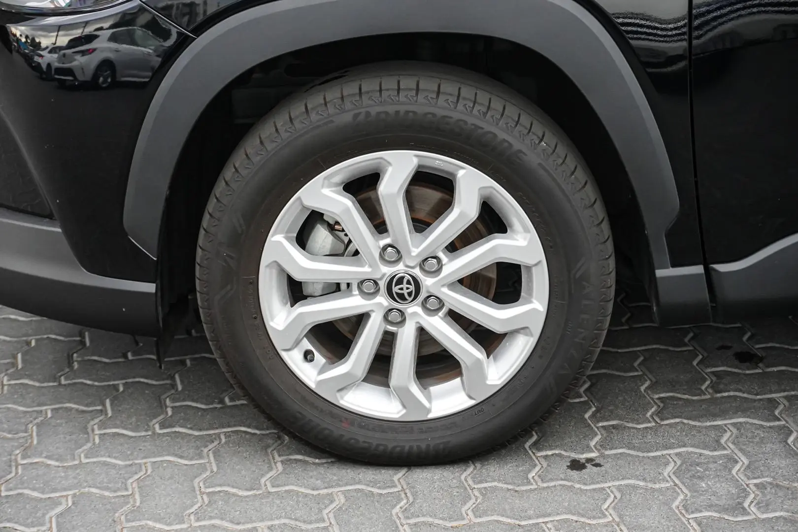 2023 Toyota Corolla Cross Gallery Image 13