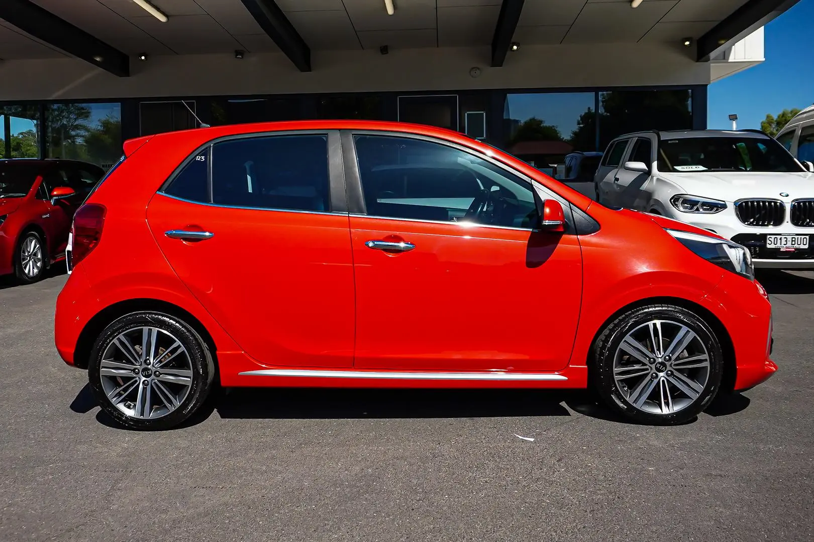 2018 Kia Picanto Gallery Image 4