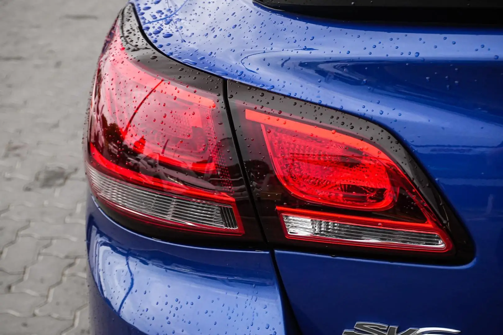 2016 Holden Commodore Gallery Image 8