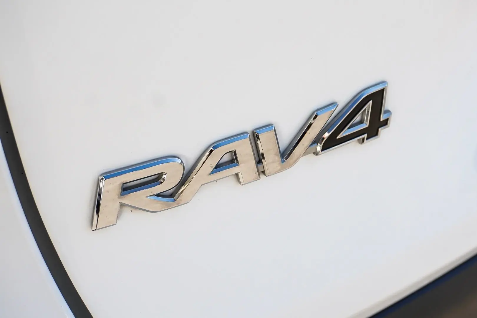 2022 Toyota RAV4 Gallery Image 16