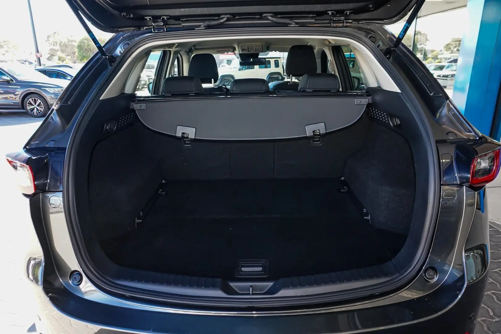 2024 Mazda CX-5 Gallery Image 10