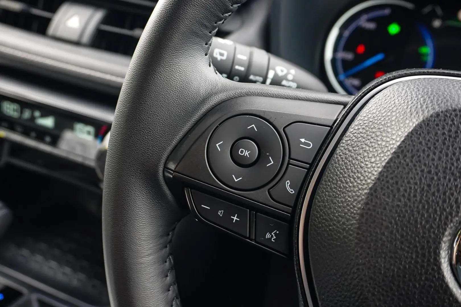 2025 Toyota RAV4 Gallery Image 20