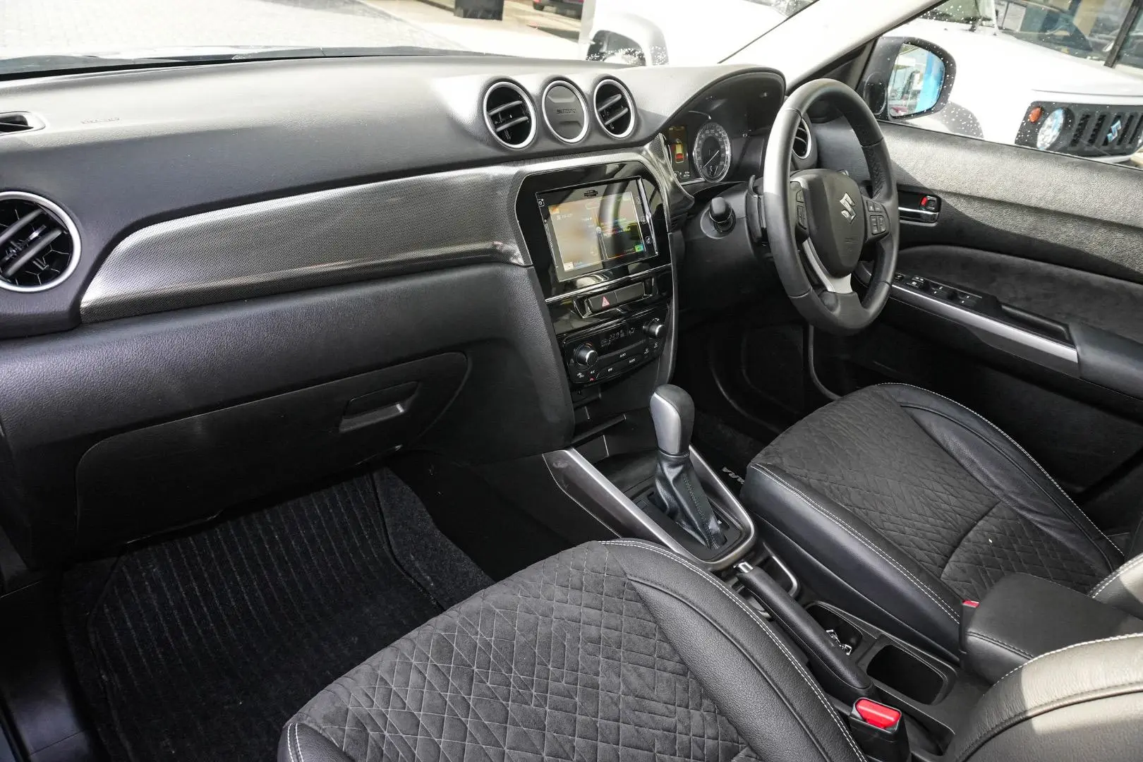 2023 Suzuki Vitara Gallery Image 10