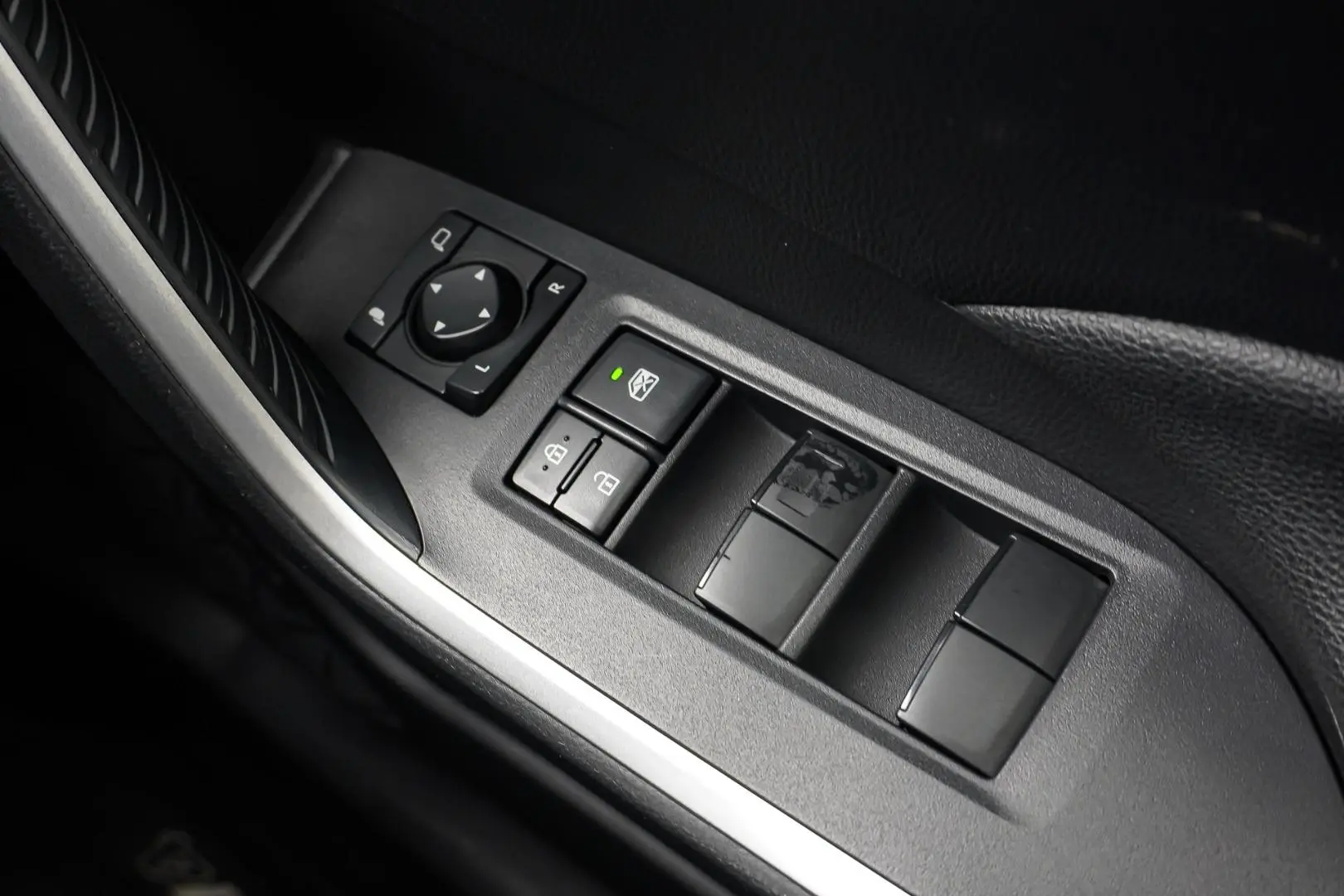 2024 Toyota RAV4 Gallery Image 21