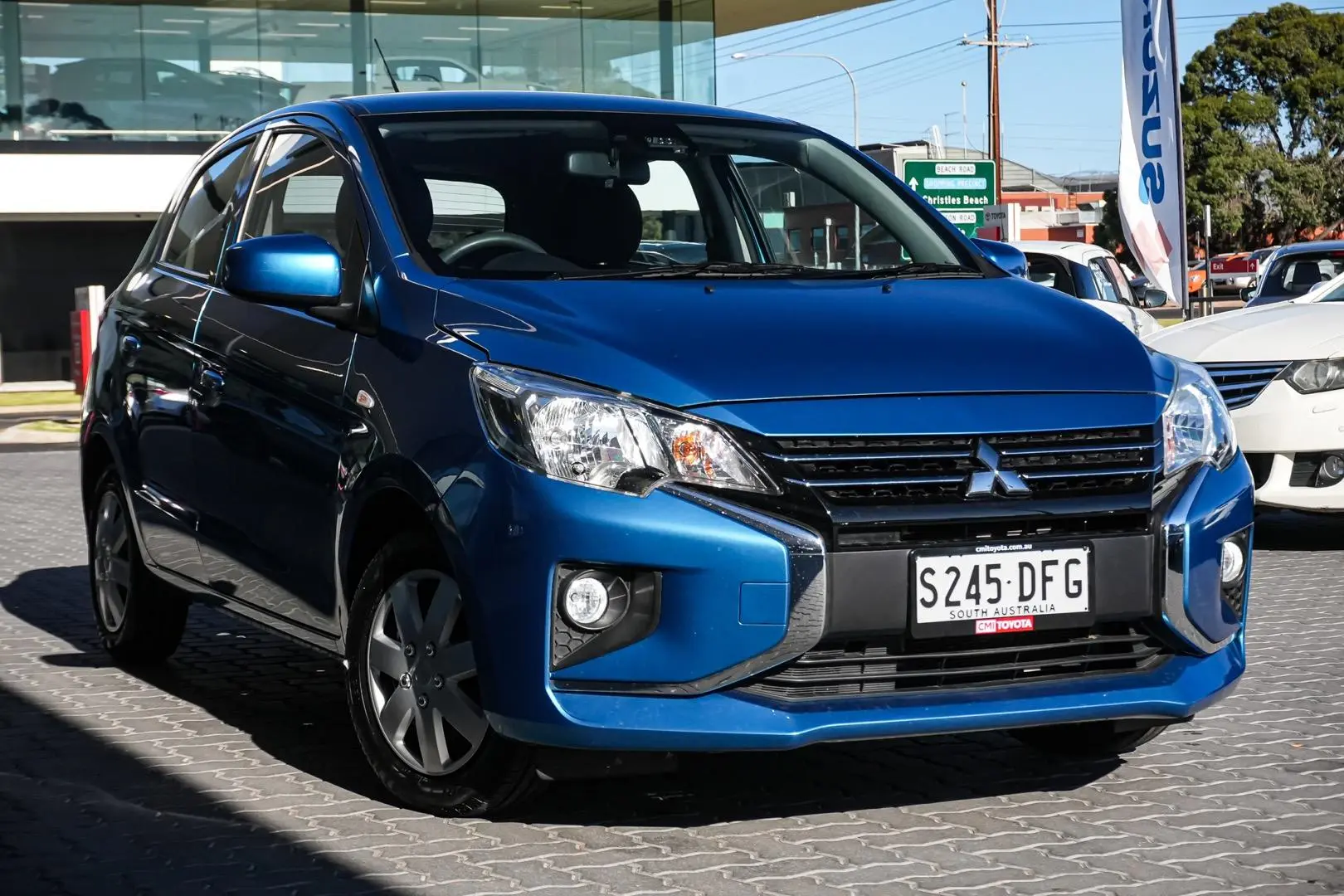 2021 Mitsubishi Mirage Gallery Image 2