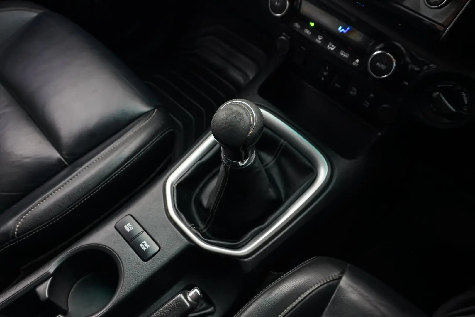 2021 Toyota Hilux Gallery Image 16