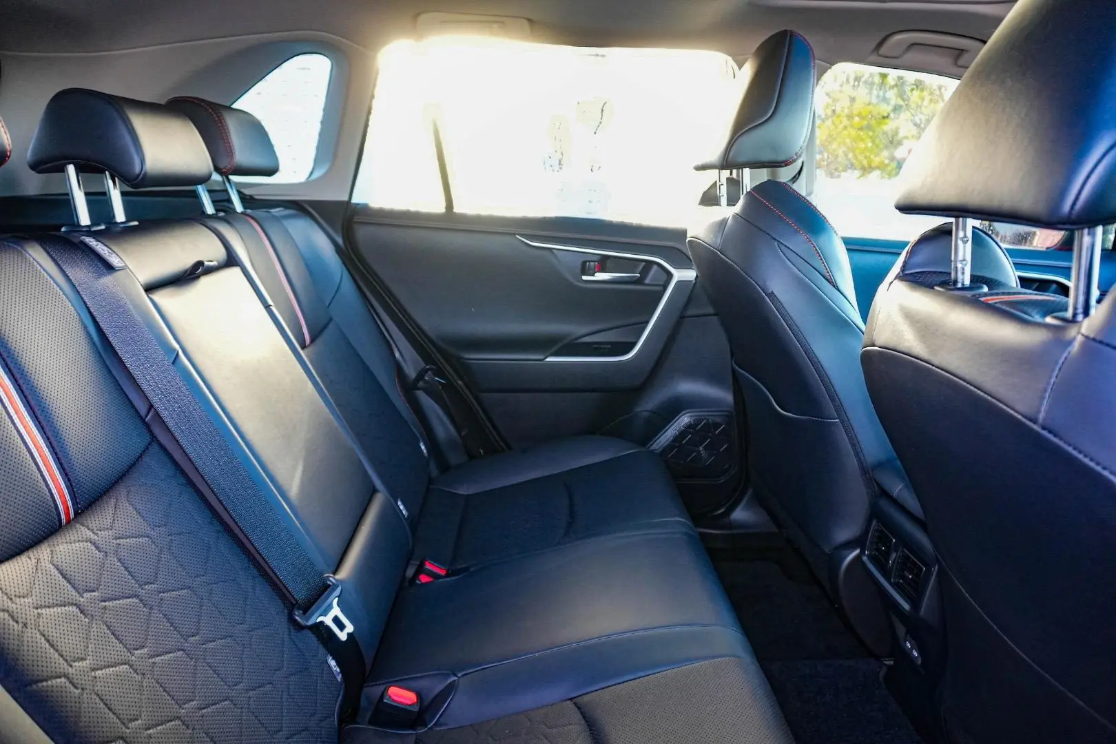 2024 Toyota RAV4 Gallery Image 9