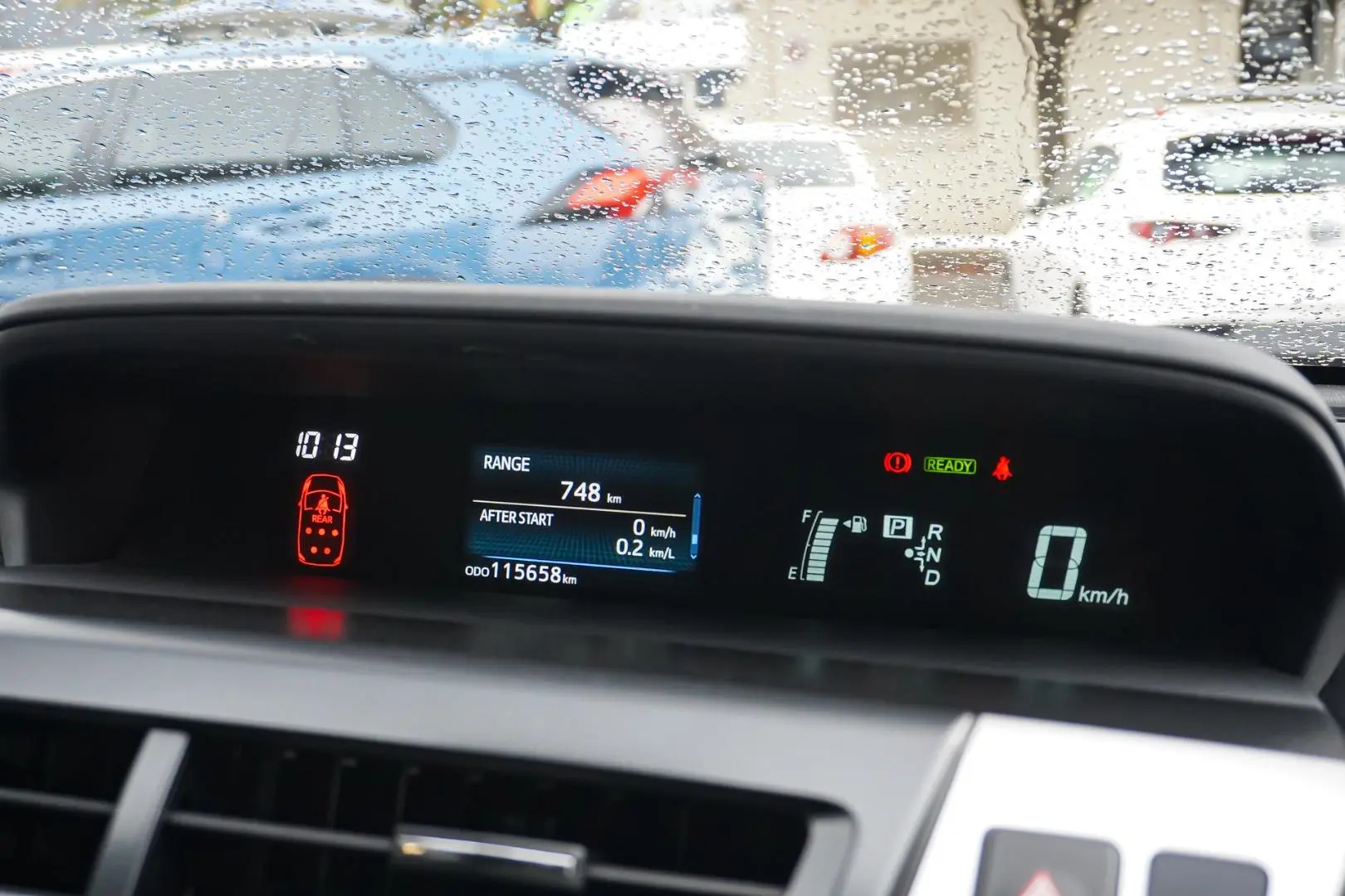 2019 Toyota Prius V Gallery Image 18