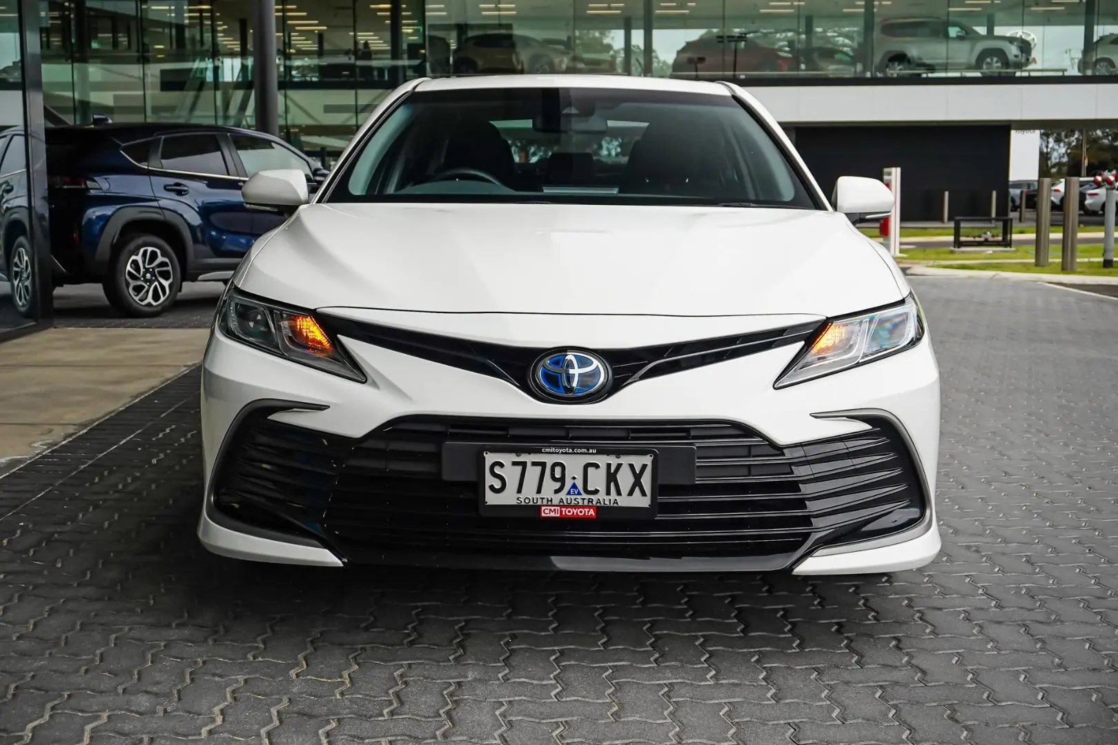 2021 Toyota Camry Gallery Image 5