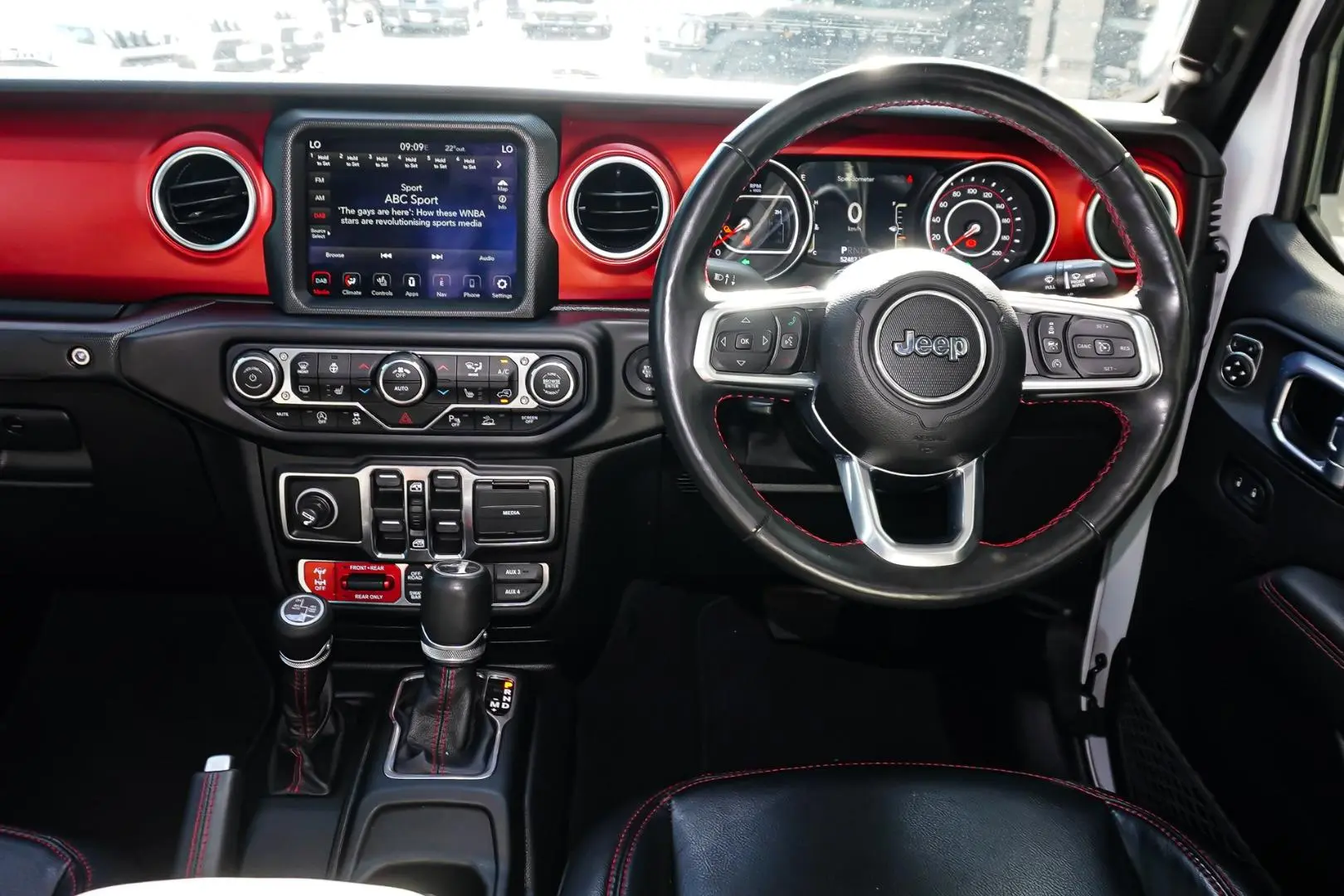 2021 Jeep Gladiator Gallery Image 9