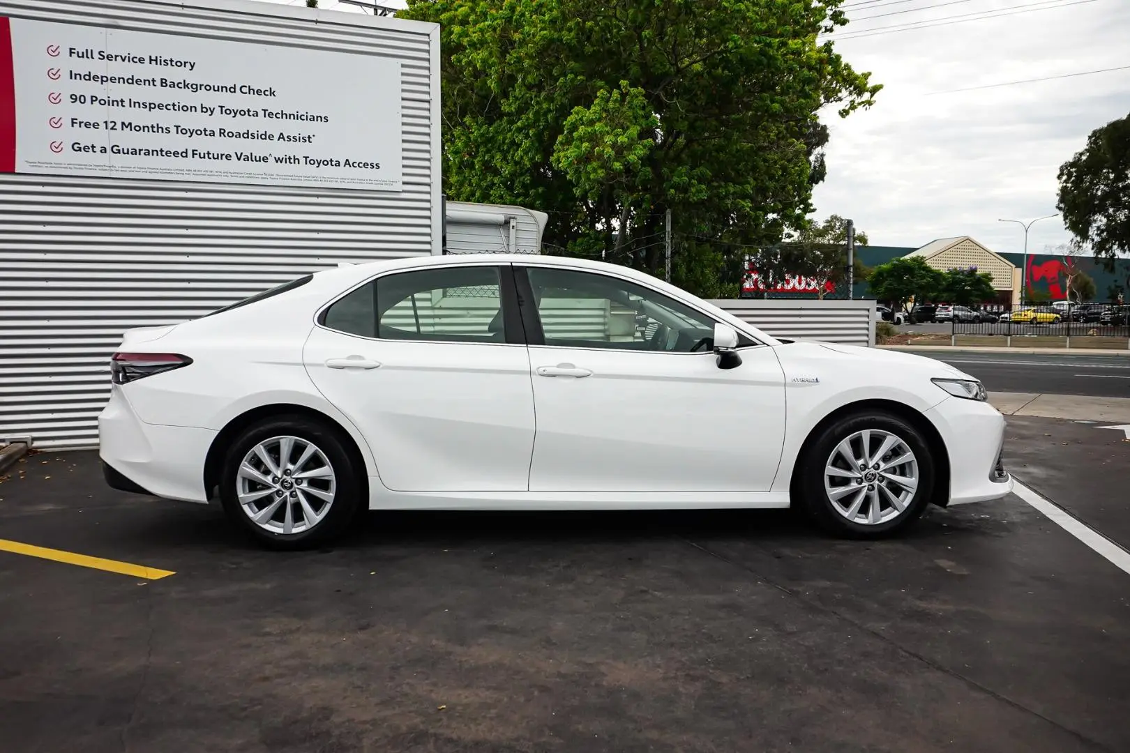 2021 Toyota Camry Gallery Image 4