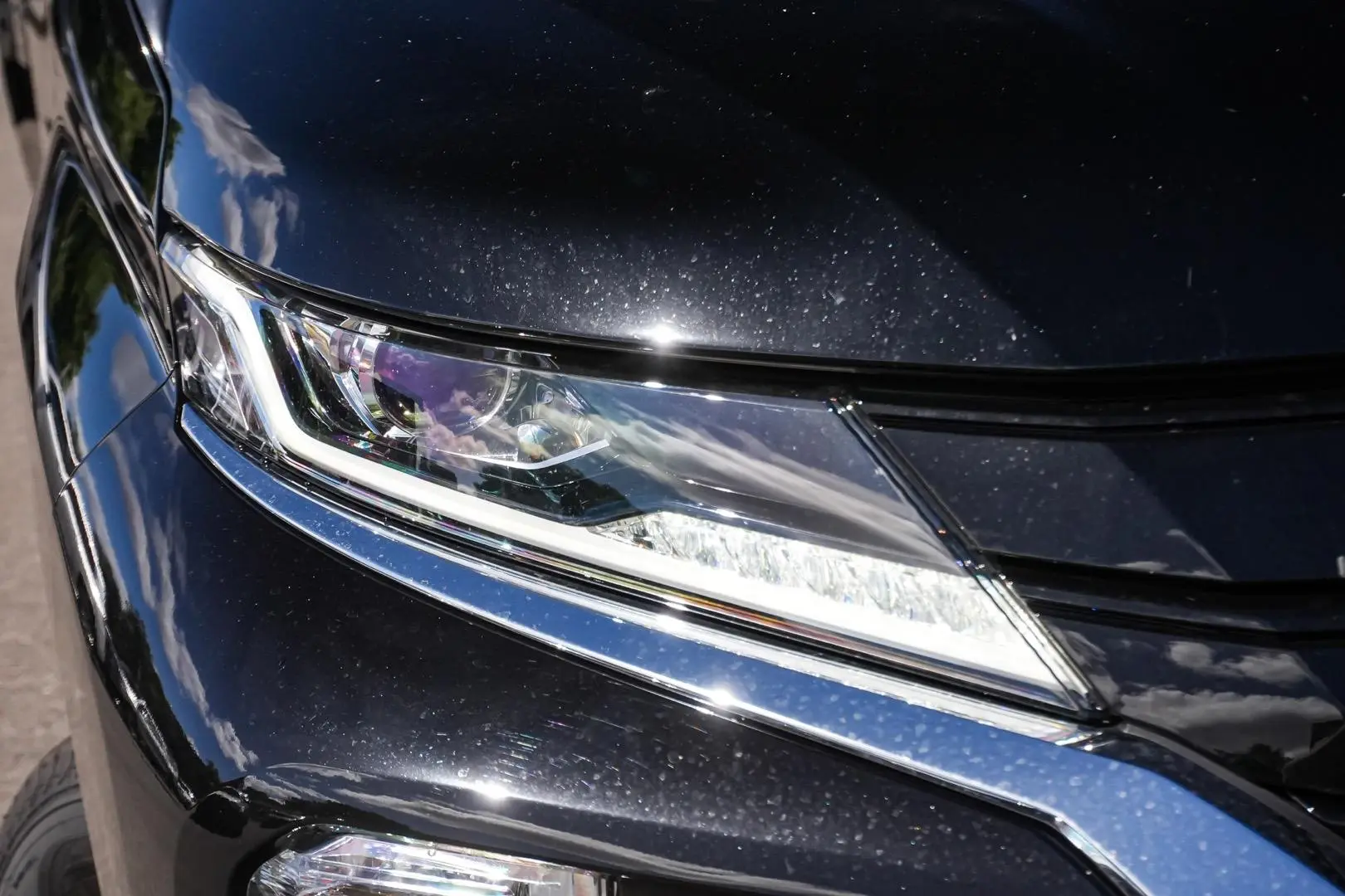 2024 Mitsubishi Pajero Sport Gallery Image 12