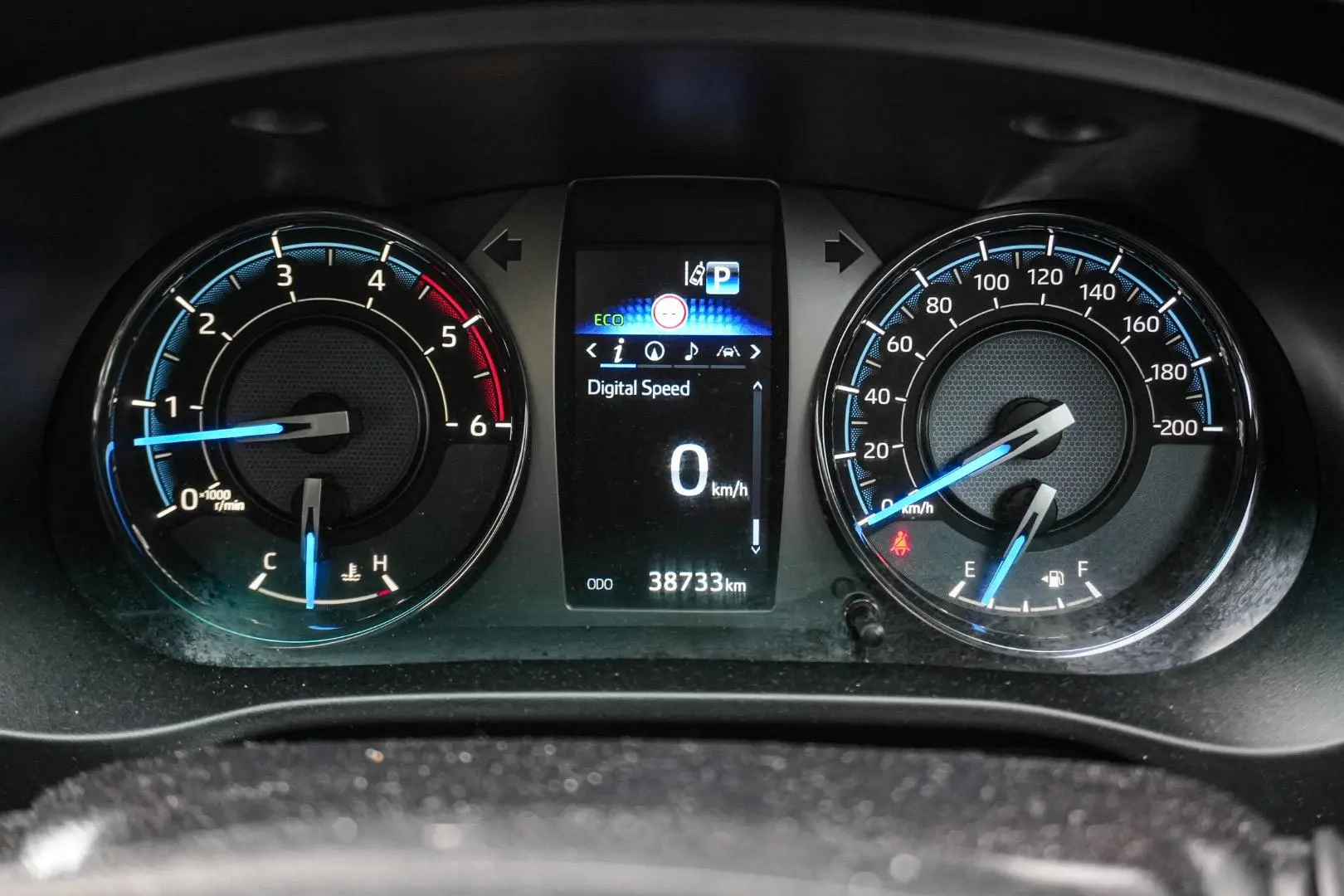2022 Toyota Hilux Gallery Image 15