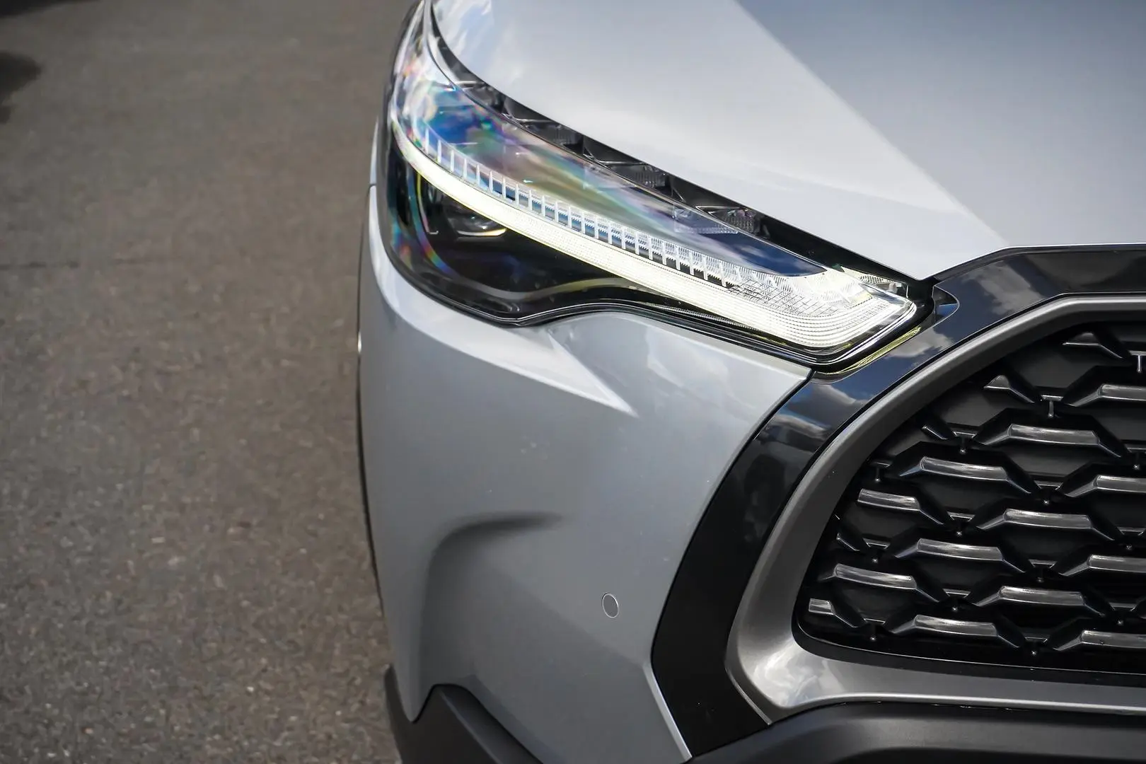 2025 Toyota Corolla Cross Gallery Image 13