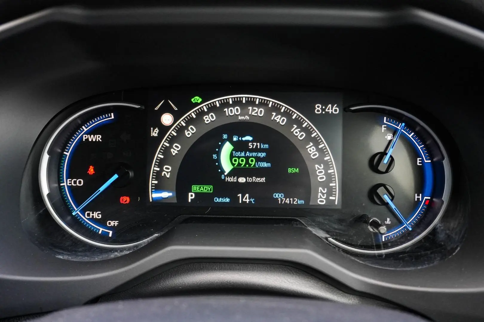 2022 Toyota RAV4 Gallery Image 18