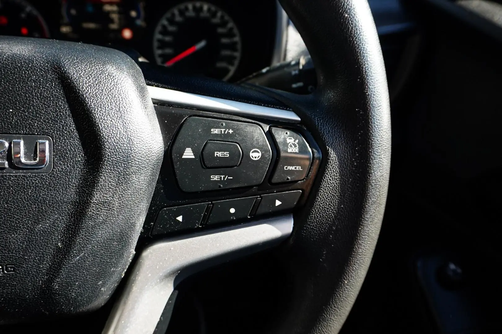 2020 Isuzu D-MAX Gallery Image 22