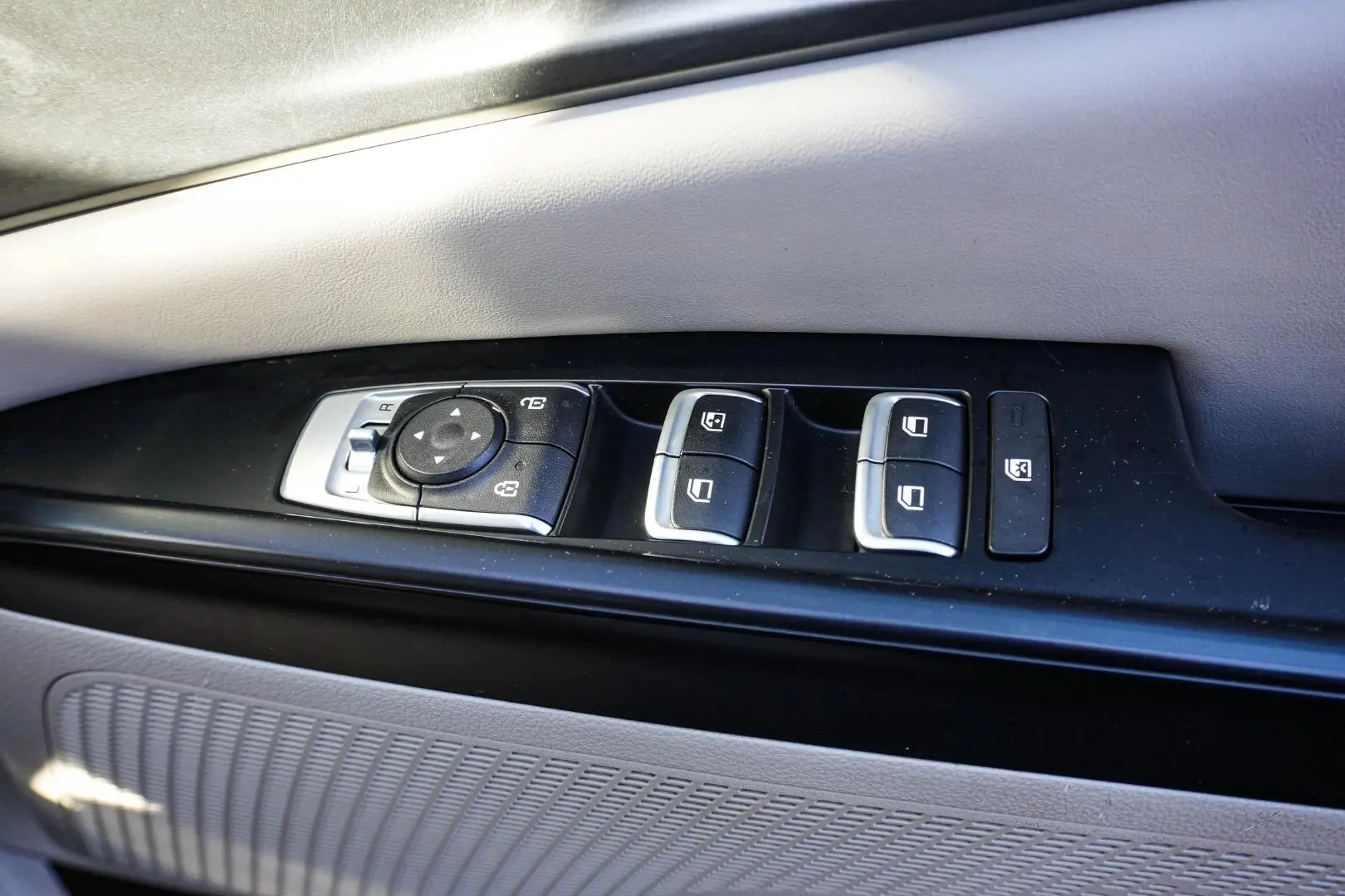 2022 Kia Carnival Gallery Image 16