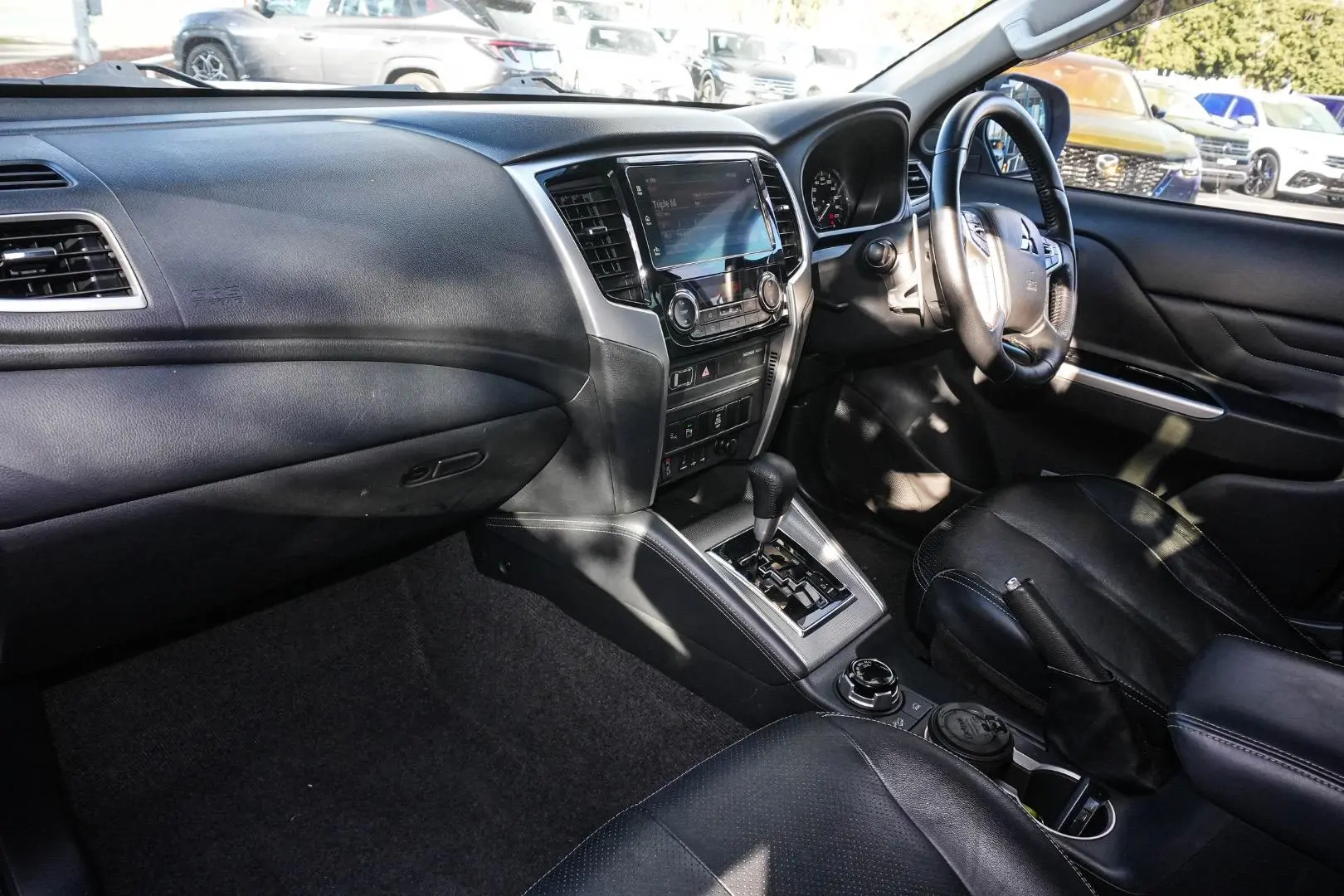 2019 Mitsubishi Triton Gallery Image 10