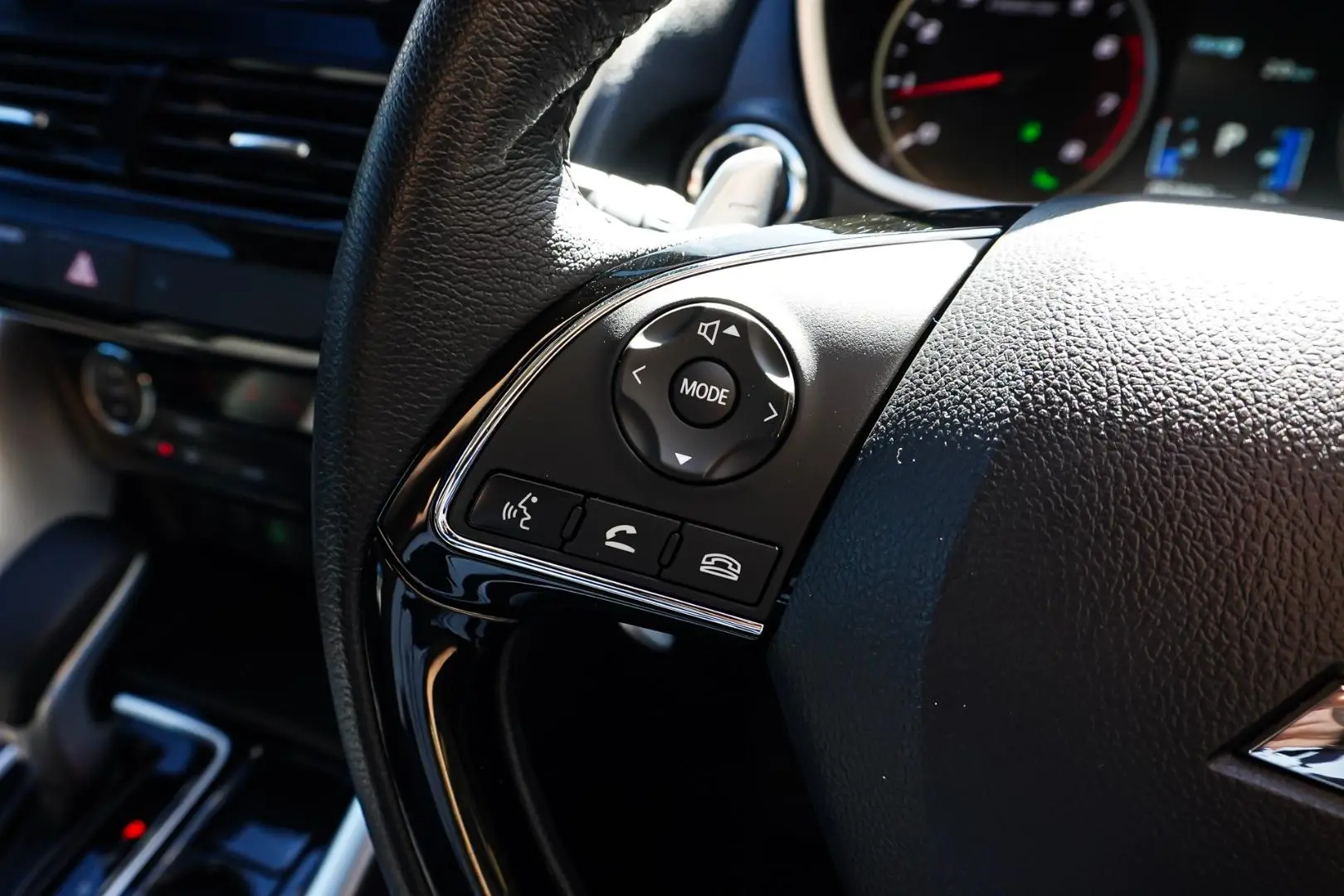 2023 Mitsubishi Eclipse Cross Gallery Image 19