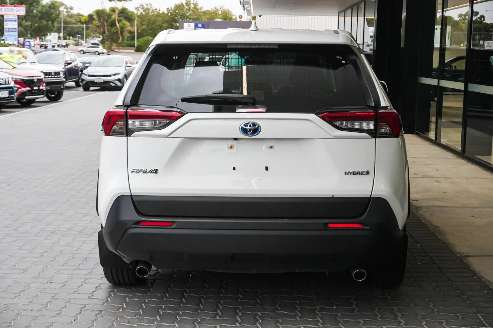 2022 Toyota RAV4 Gallery Image 6