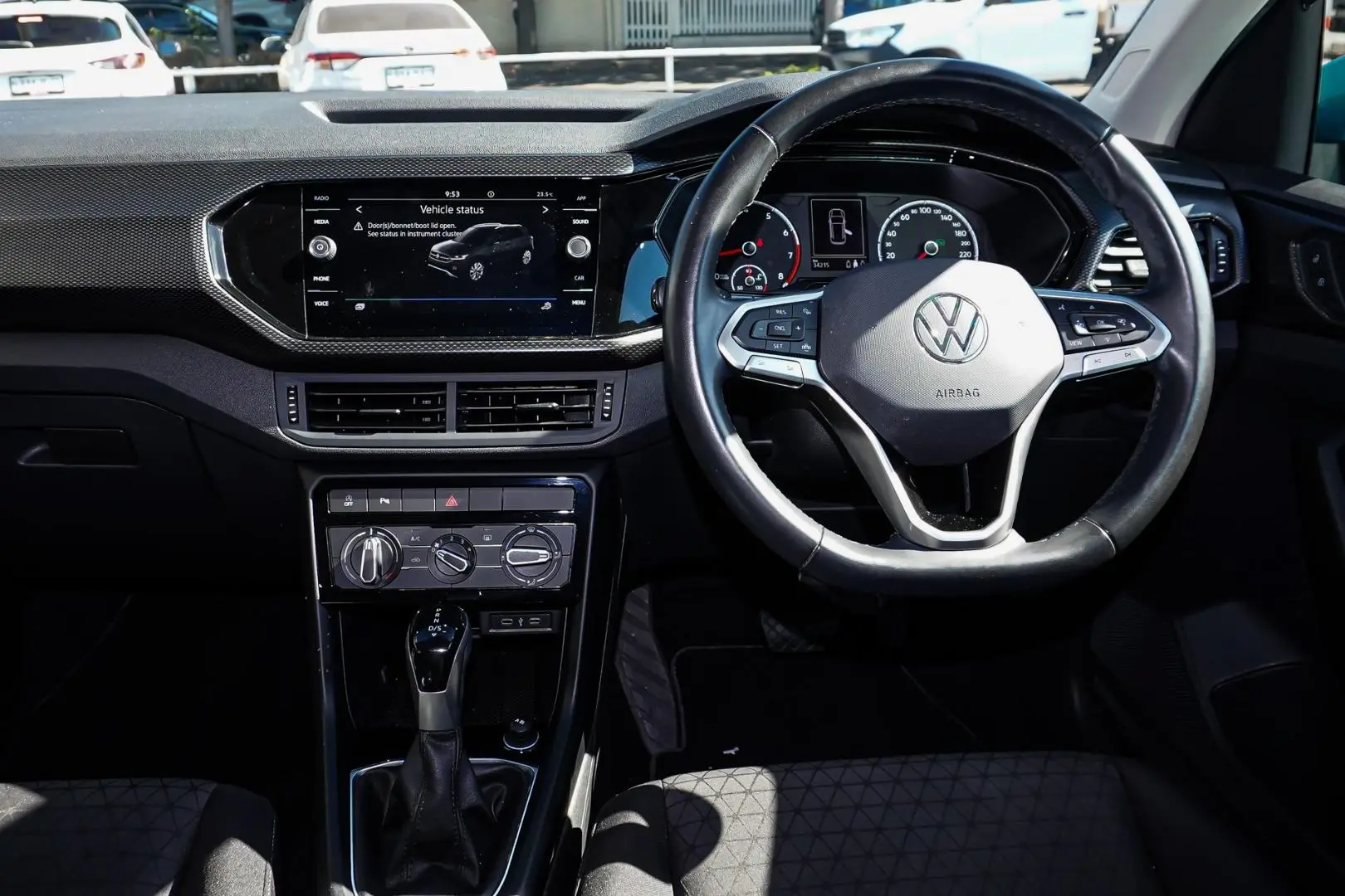 2022 Volkswagen T-Cross Gallery Image 9