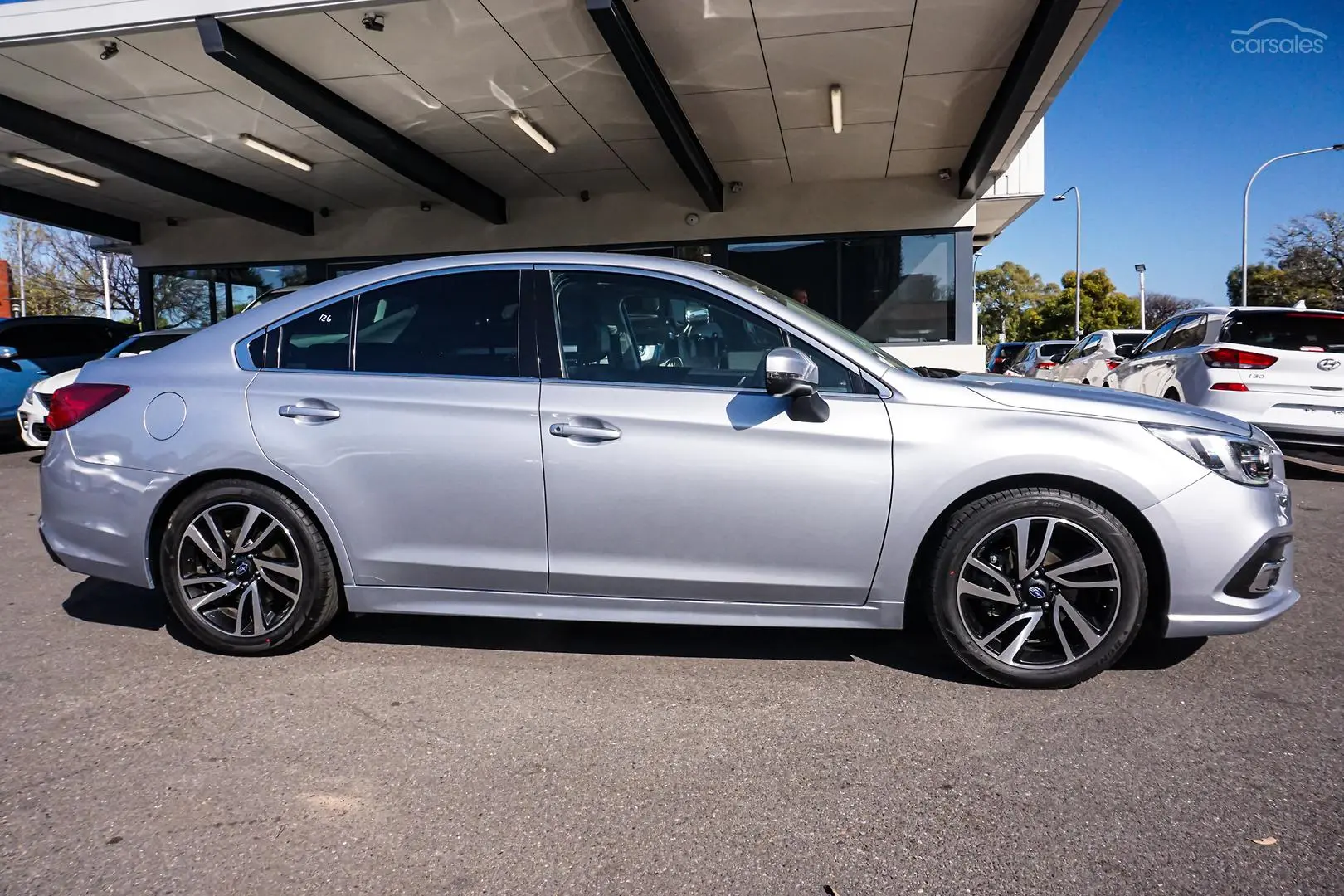 2019 Subaru Liberty Image 3