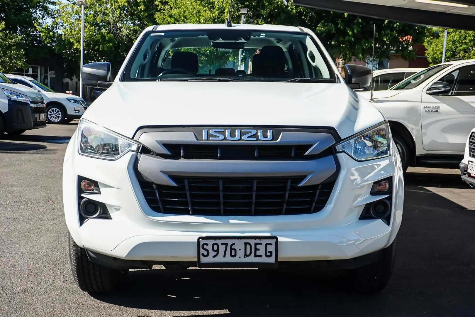 2020 Isuzu D-MAX Gallery Image 5