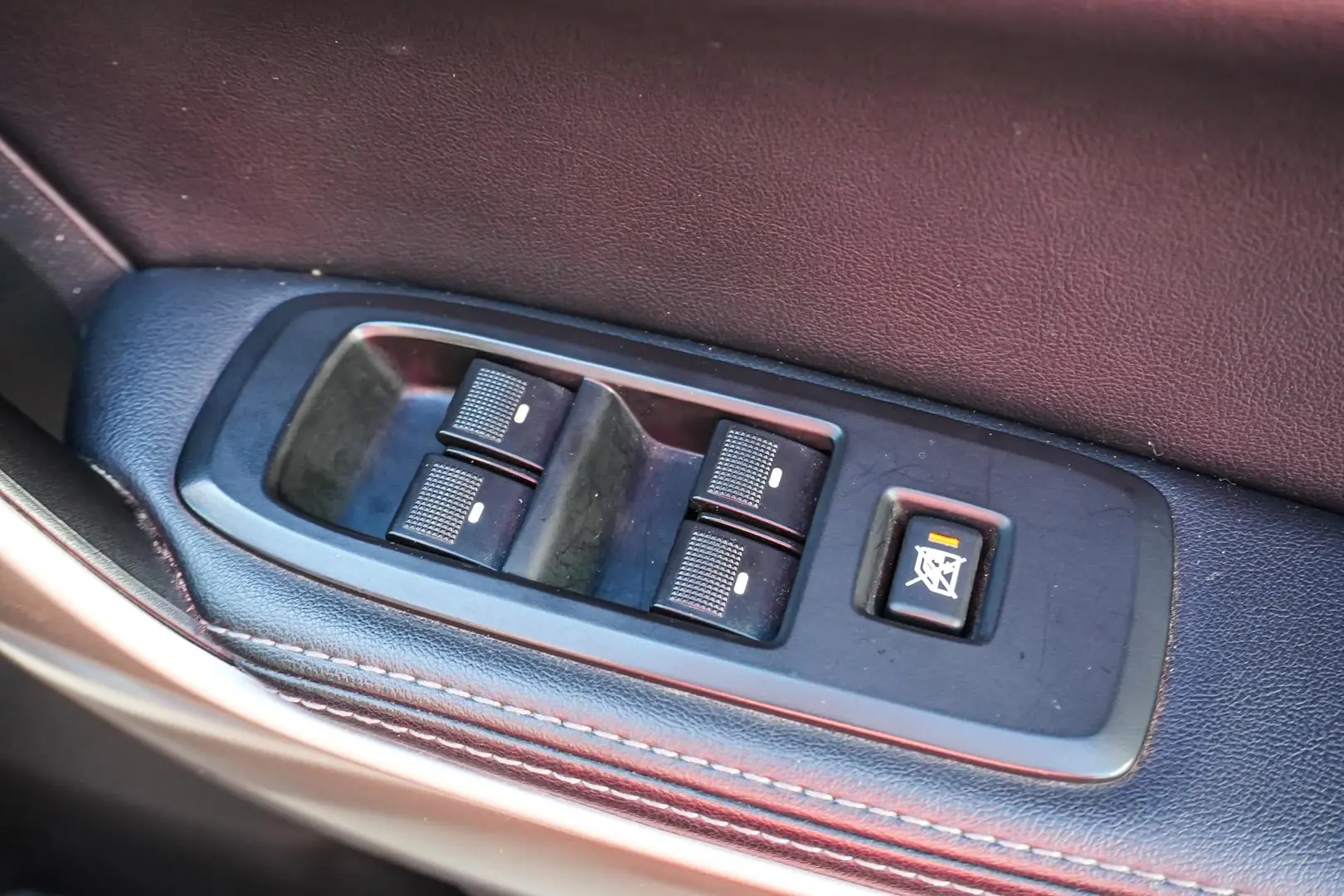 2019 Ford Everest Gallery Image 18
