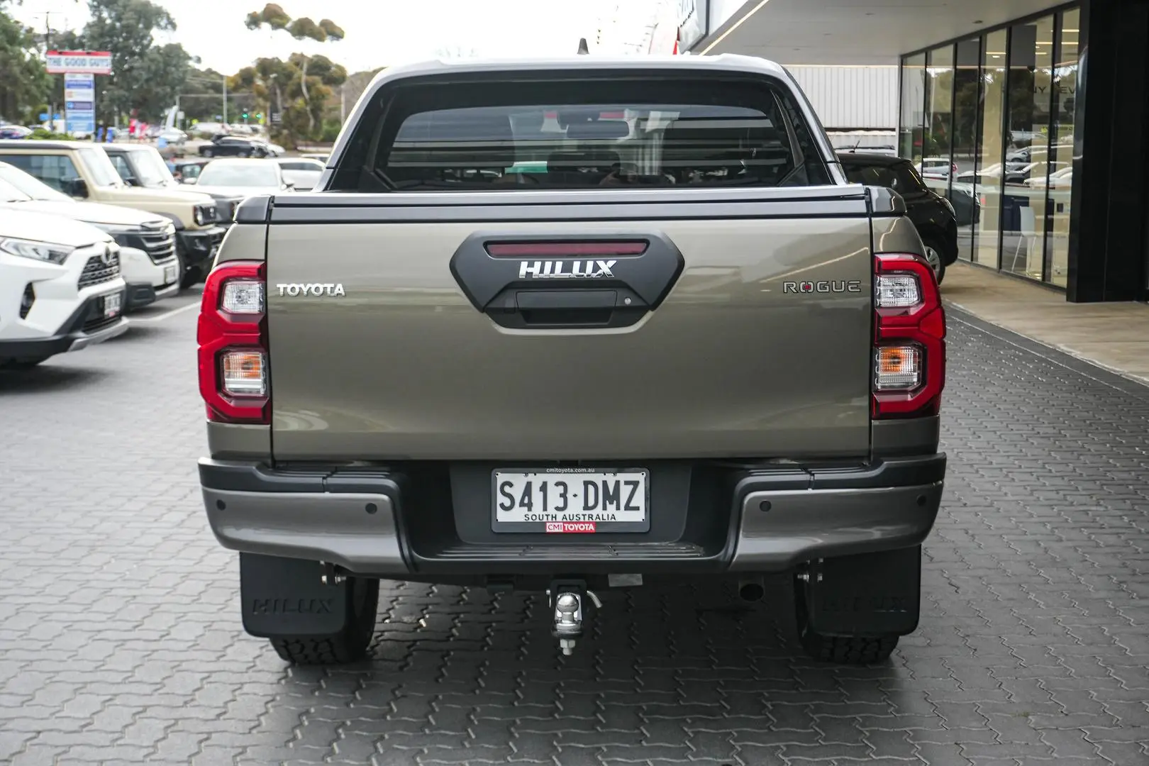 2021 Toyota Hilux Gallery Image 6