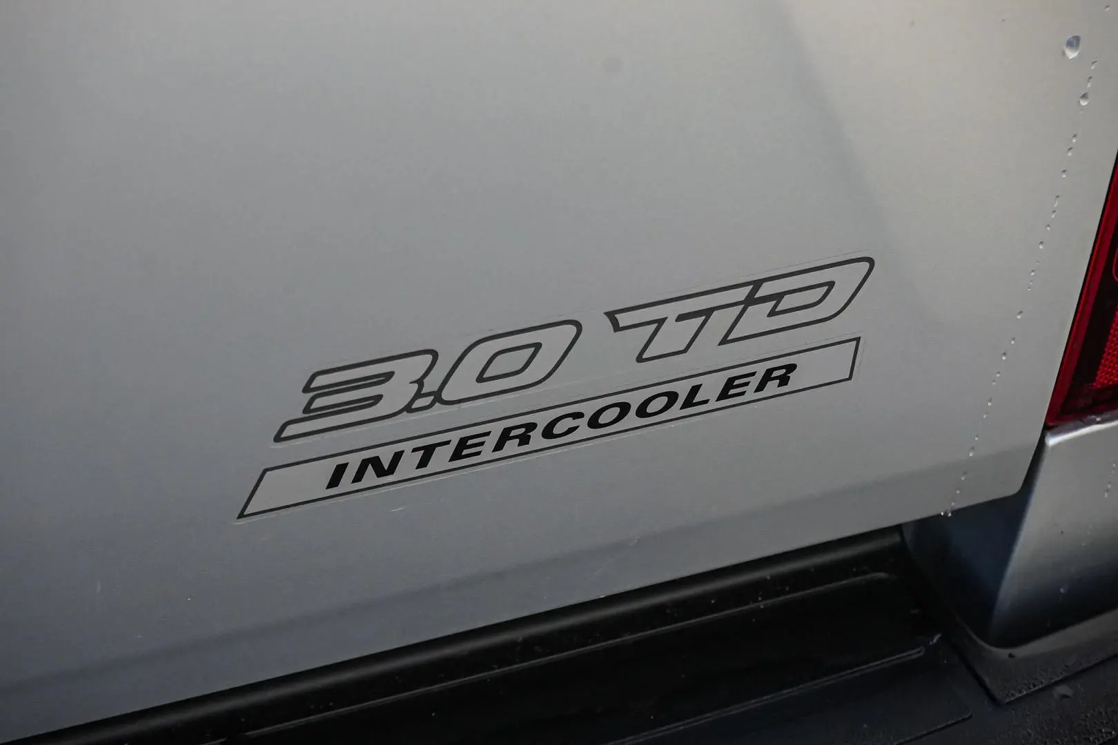 2018 Isuzu D-MAX Gallery Image 16