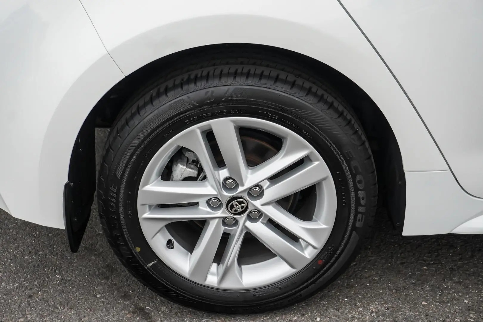 2020 Toyota Corolla Gallery Image 15