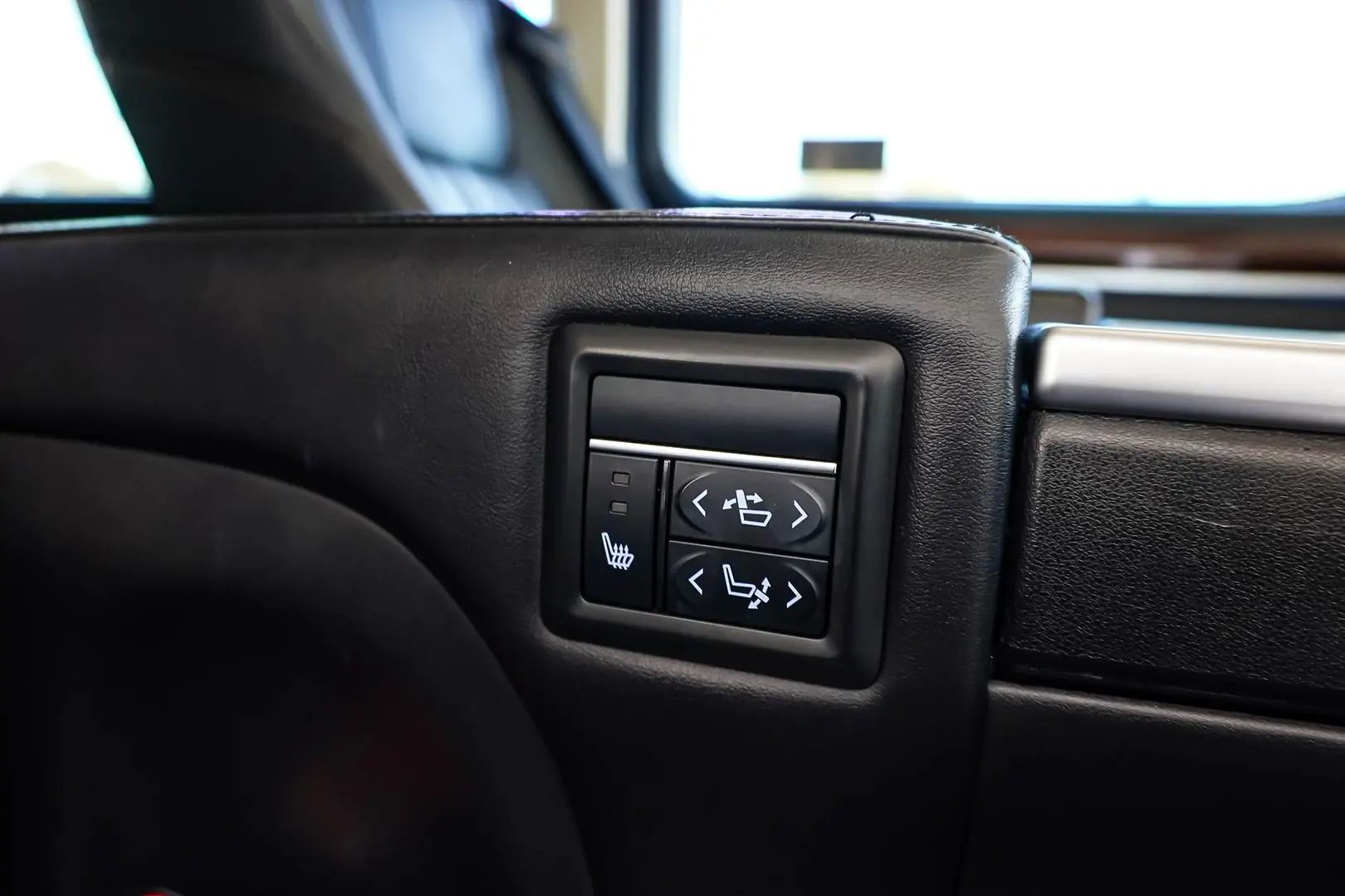 2019 Toyota Granvia Gallery Image 21