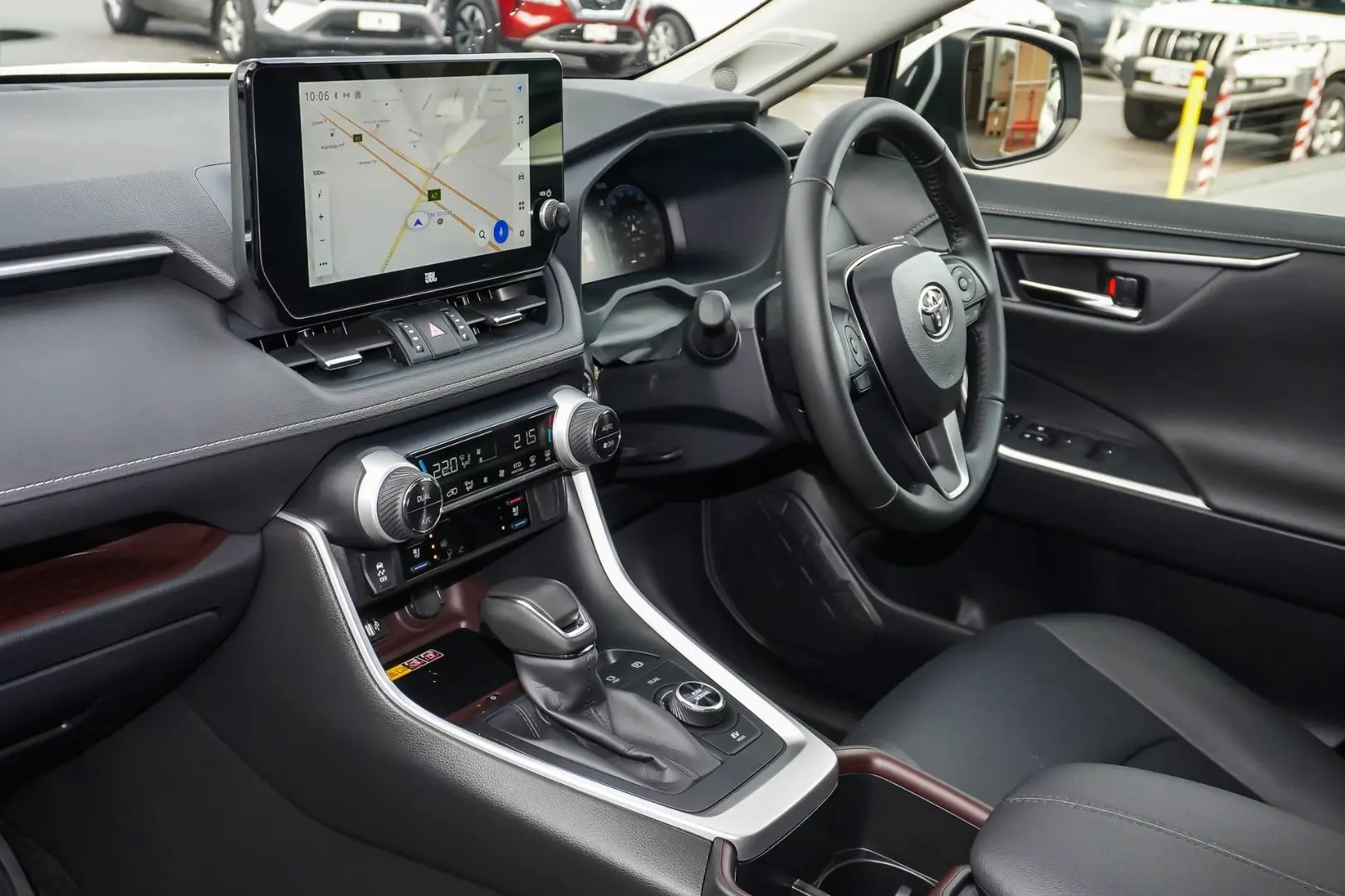 2025 Toyota RAV4 Gallery Image 11
