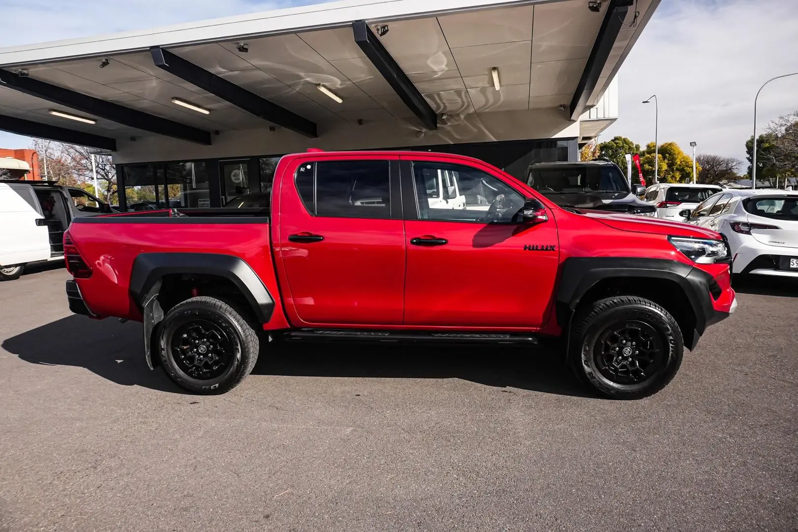 2023 Toyota Hilux Gallery Image 3