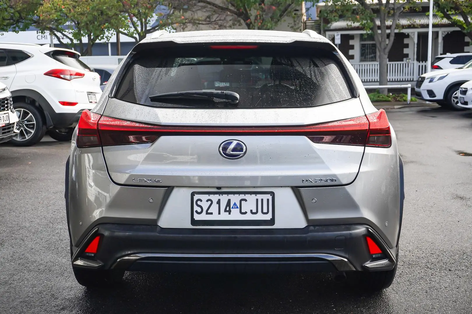 2021 Lexus UX Gallery Image 5
