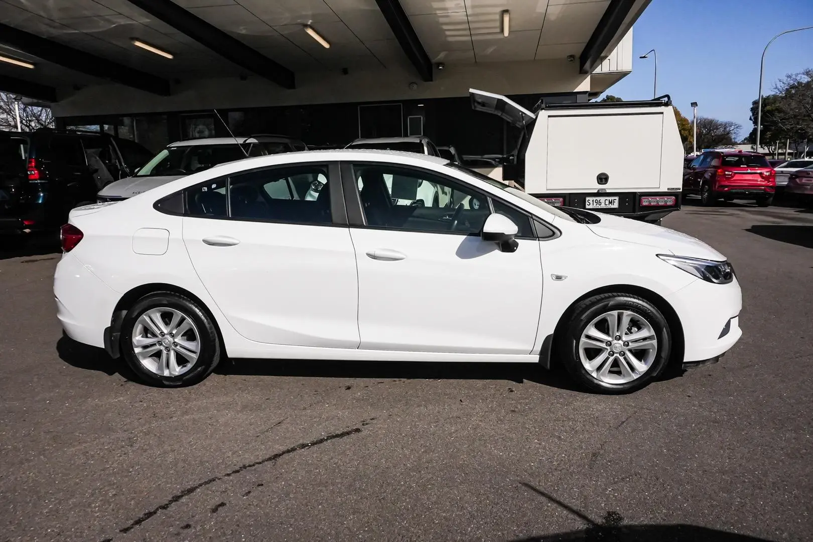 2018 Holden Astra Gallery Image 4