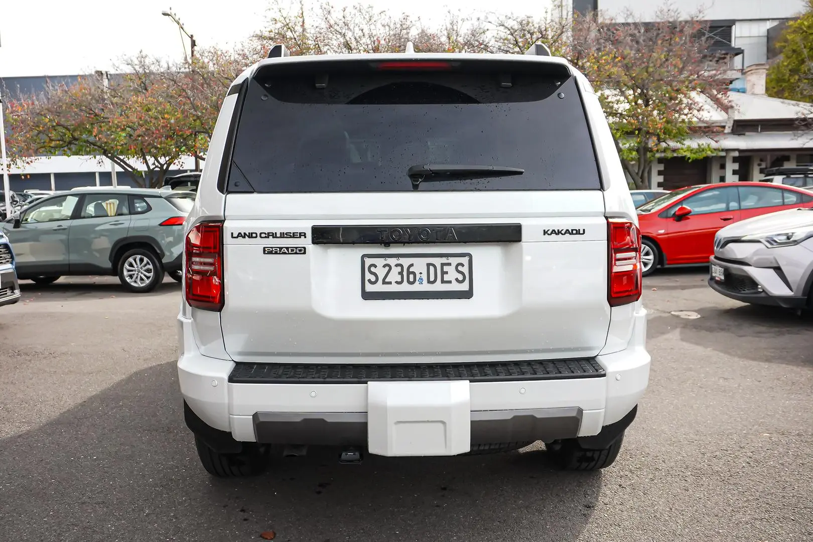 2024 Toyota Landcruiser Prado Gallery Image 5